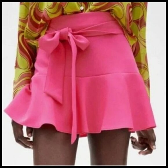 Zara Dresses & Skirts - Zara Pink Bow Ruffle Skort Sz S